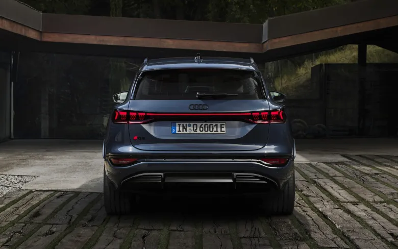 2024 Audi Q6 e-tron Exterior Image 12